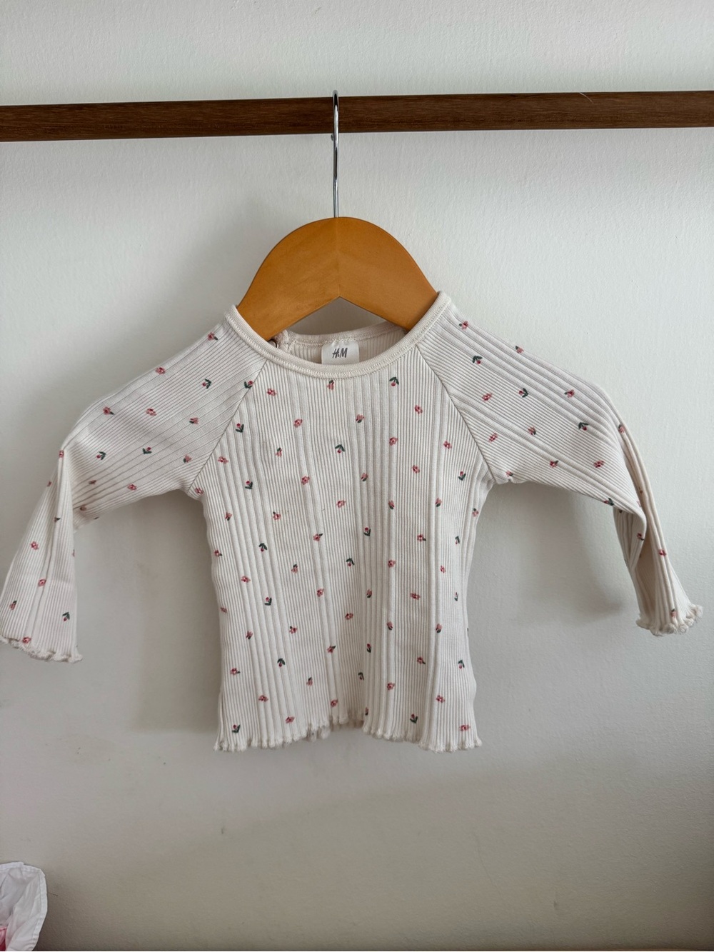 H&M Baby Cream Ribbed Long Sleeve Top with Tiny Pink & Green Floral Dots - Kids